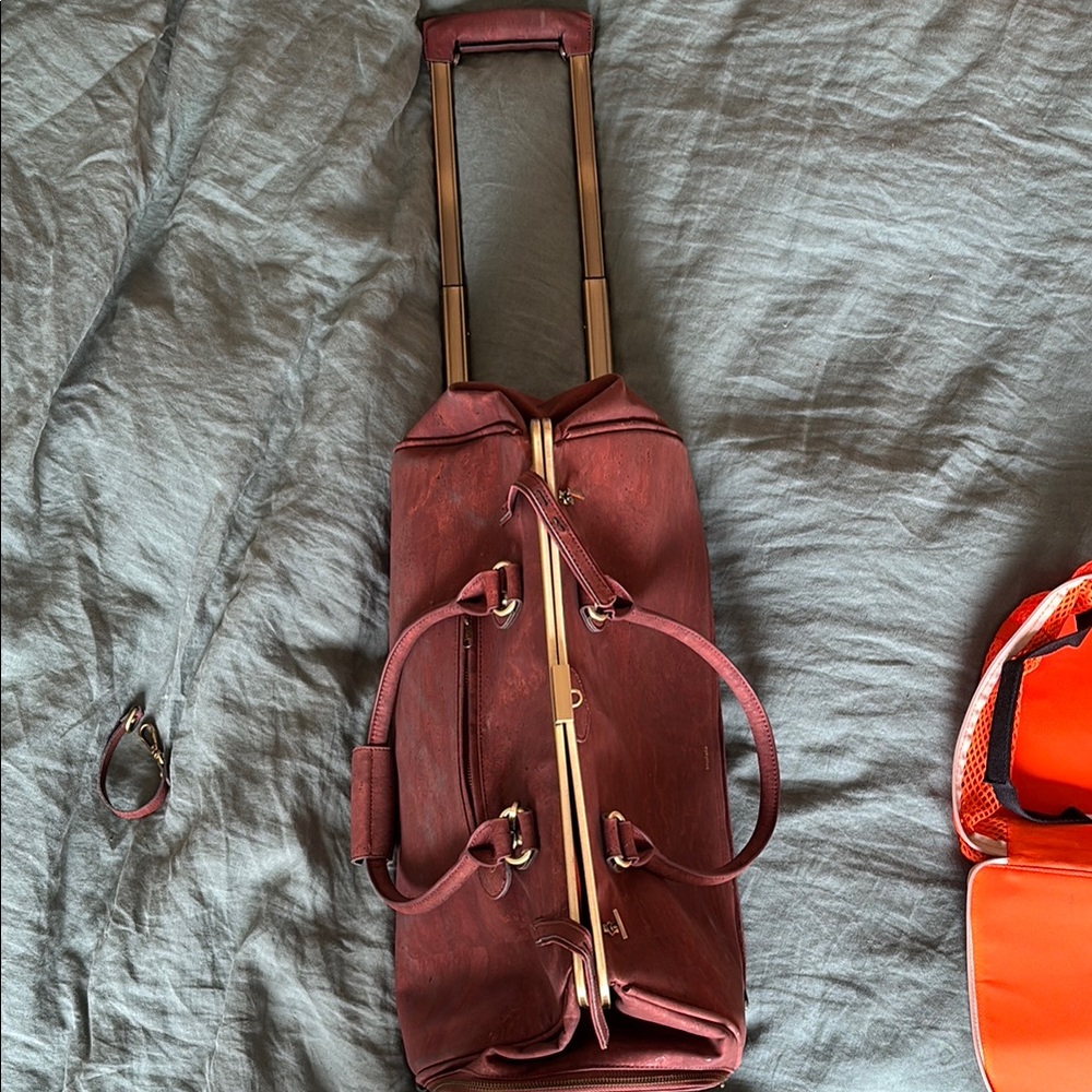 Brown Cork Leather bag Trolala laflore paris packing cubes and luggage adapter - Picture 14 of 14